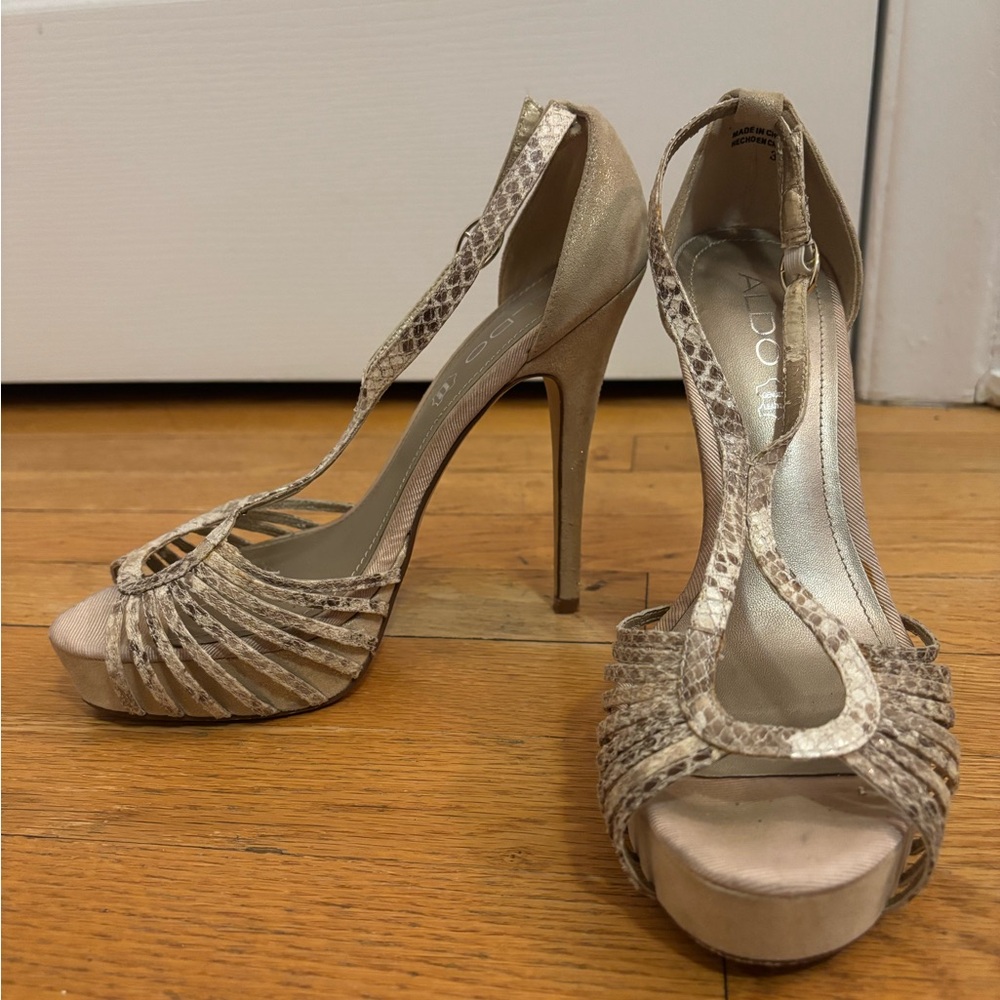 Aldo Shimmering Beige Strappy Heels - 37